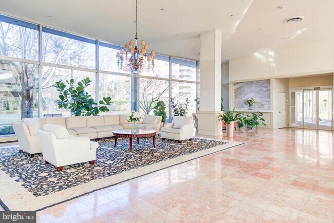 Building Photo - 4201 Cathedral Ave NW