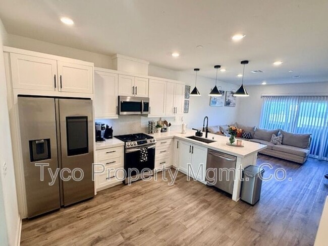 Building Photo - 2052 Vela Ln