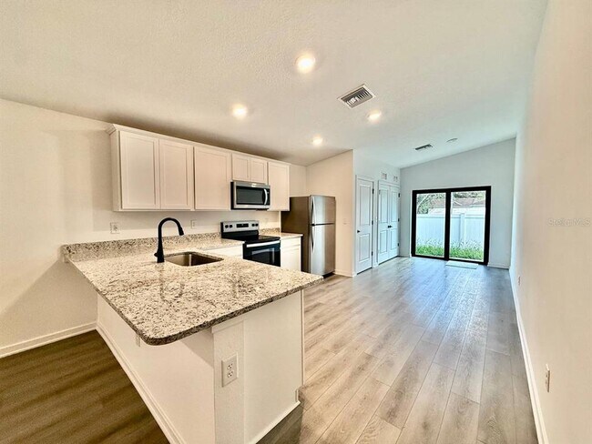 Building Photo - 5745 Helmsman Ct