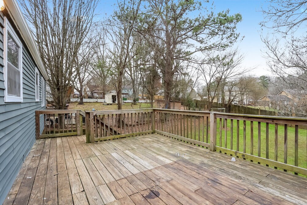 Building Photo - 725 Sunfield Dr NW