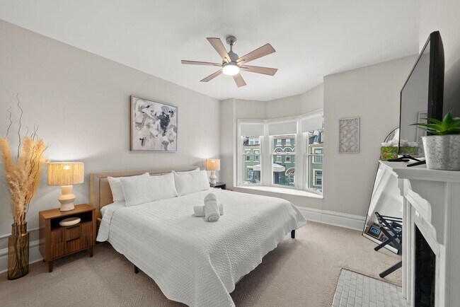 Building Photo - Fully Furnished Luxury Condo in Olde Towne East