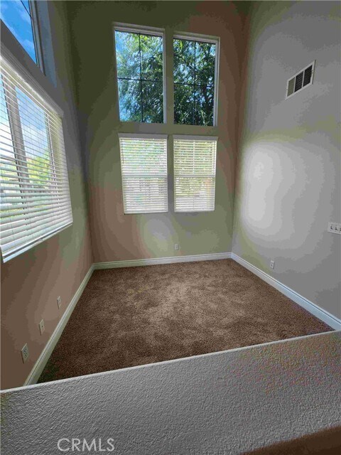Building Photo - 33760 Willow Haven Ln
