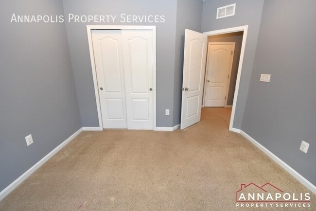 Building Photo - 7736 Cresap Ln