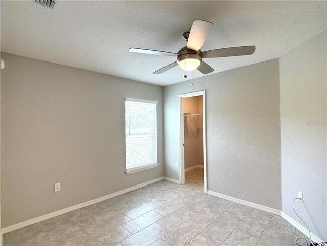 Building Photo - 1337 Cascade Dr