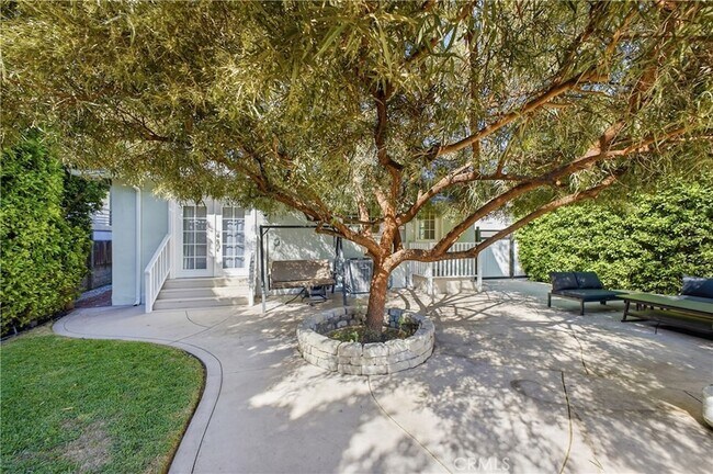 Building Photo - 630 Pioneer Dr