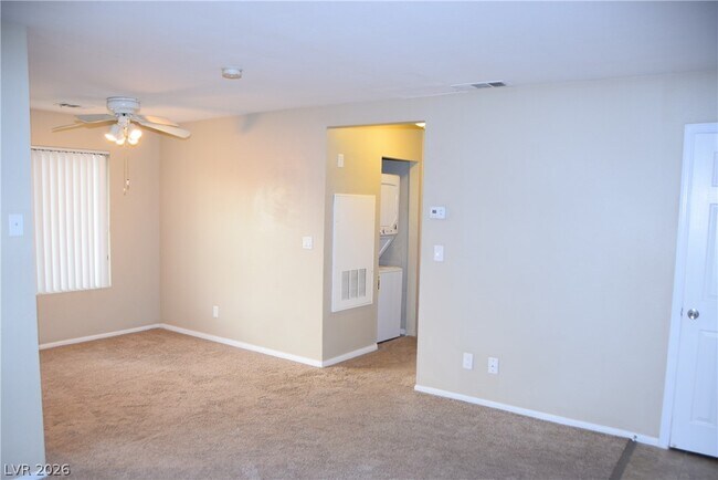 Building Photo - 7300 W Pirates Cove Rd