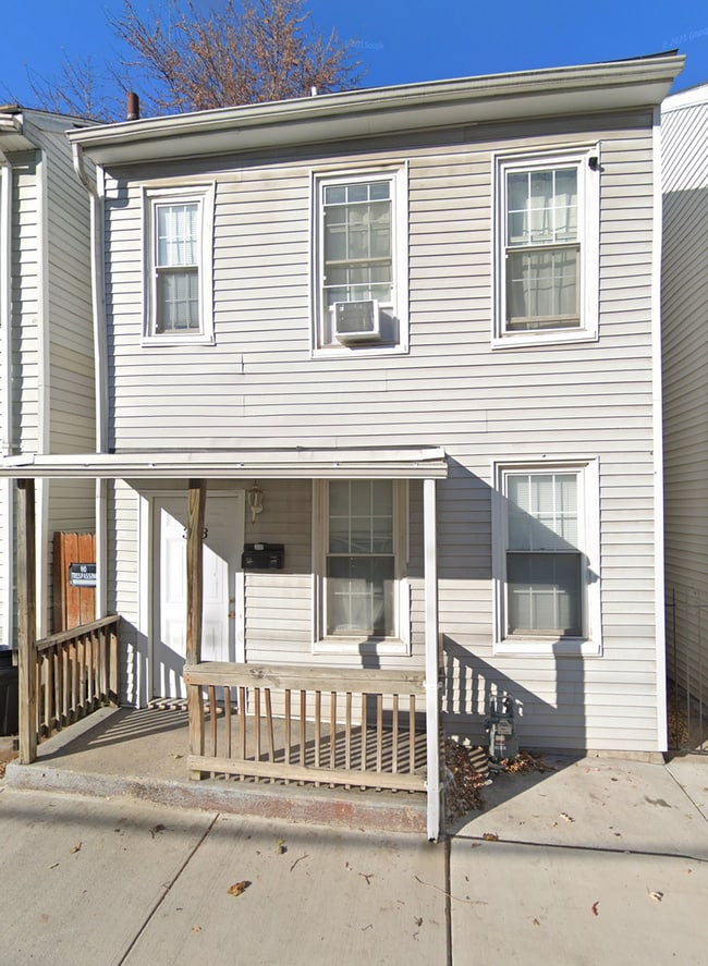 Building Photo - 3 Bedroom 2 Bathroom in York!