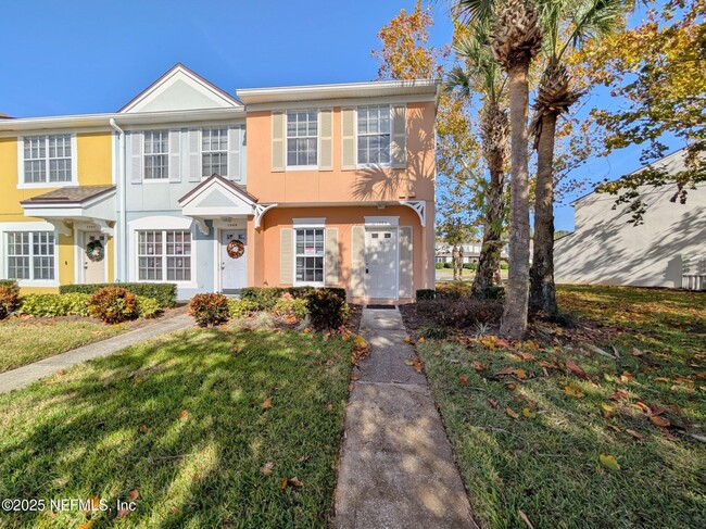 Primary Photo - 12311 Kensington Lakes Dr