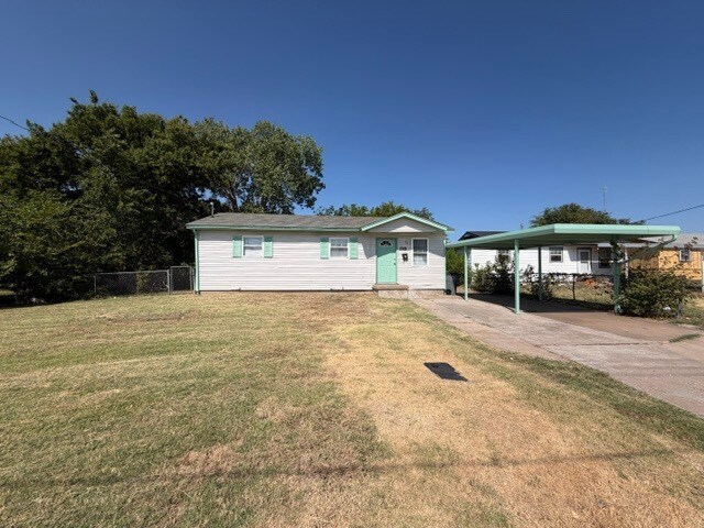 Building Photo - 1749 SW 12th St