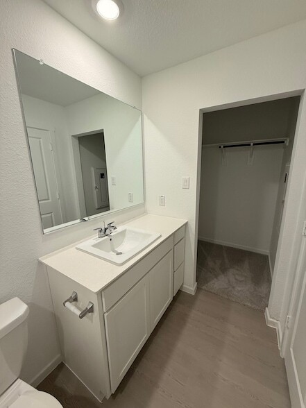 Building Photo - 12125 Steeplechase Dr