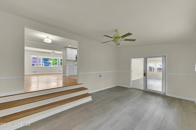 Building Photo - 895 Raleigh Dr