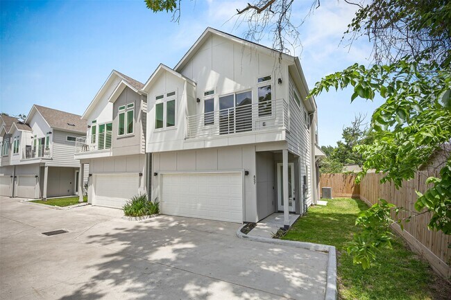 Building Photo - 853 Prosper St