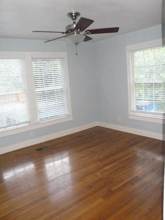 Building Photo - 2403 Jarratt Ave