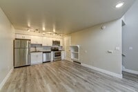 Building Photo - 3460 Madison Ave