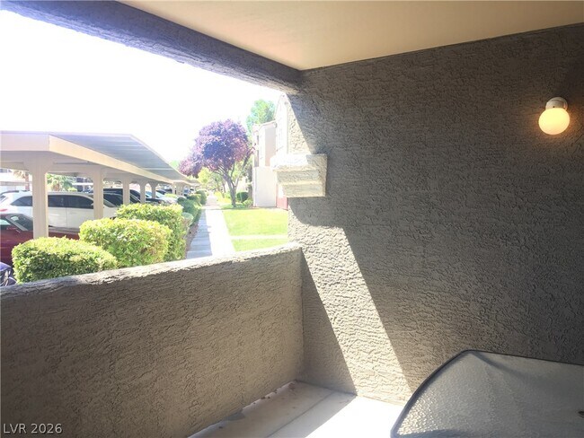 Building Photo - 5055 W Hacienda Ave