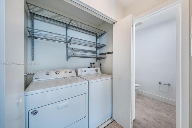Building Photo - 20945 Bay Ct