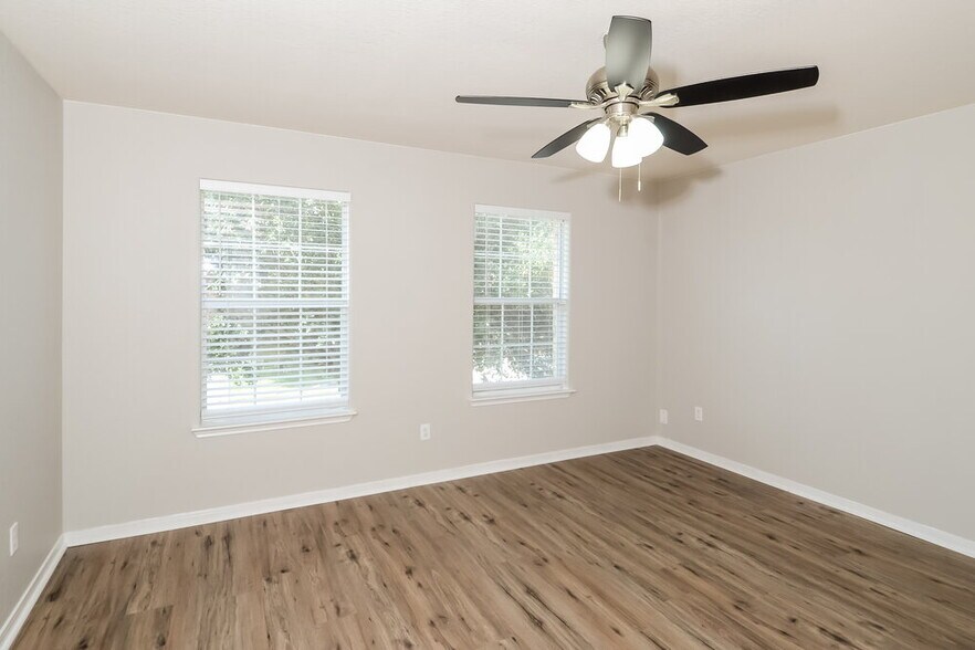 Building Photo - 14430 Cellini Dr