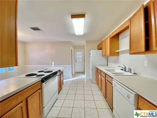 Building Photo - 1593 Amanda