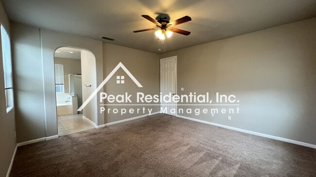 Building Photo - Spacious Elk Grove 3bd/2ba Home with 2 Car...