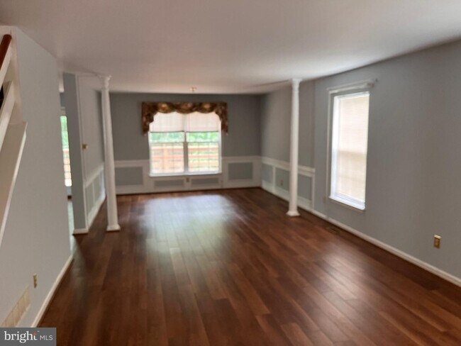 Building Photo - 126 Marsh Creek Dr