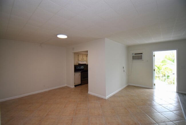 Building Photo - 710 N K St