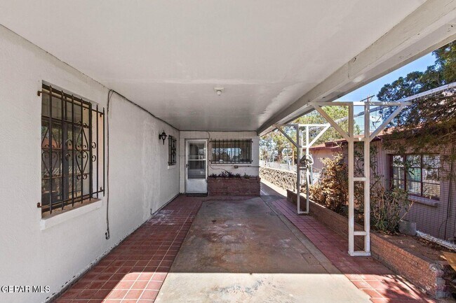 Building Photo - 3605 Taylor Ave