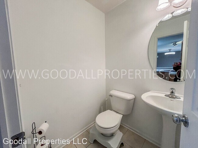 Building Photo - 2 br, 2 bath House - 3799 Village Run Dr #702