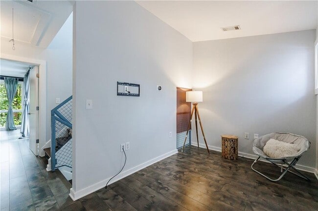 Building Photo - 1380 Stirling Cir NW