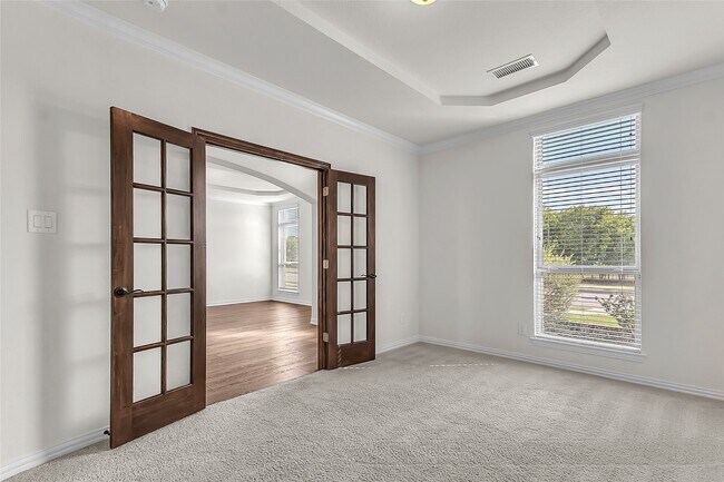 Building Photo - 1209 Rogers Parkway