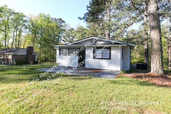 Building Photo - 3004 Poplar Ln