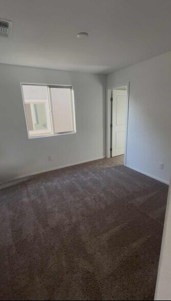 bedroom with walk in closet - 5924 Tomsik St