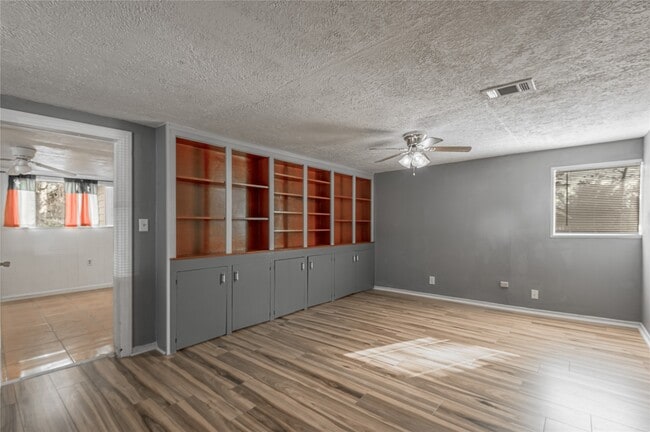 Building Photo - 1417 23rd St