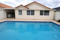 Building Photo - 14316 SW 148th Pl