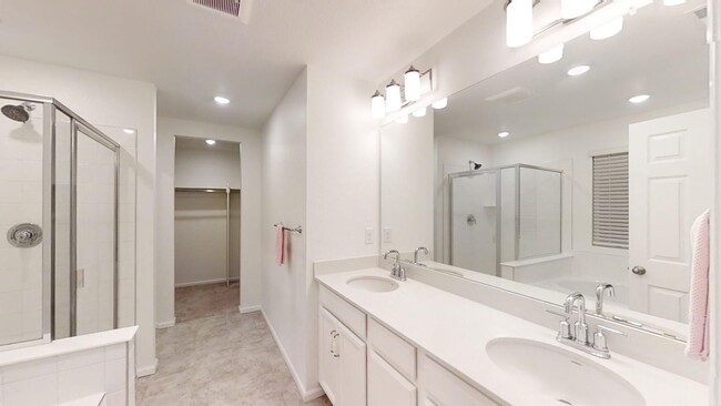 Building Photo - 13489 Waterthrush St