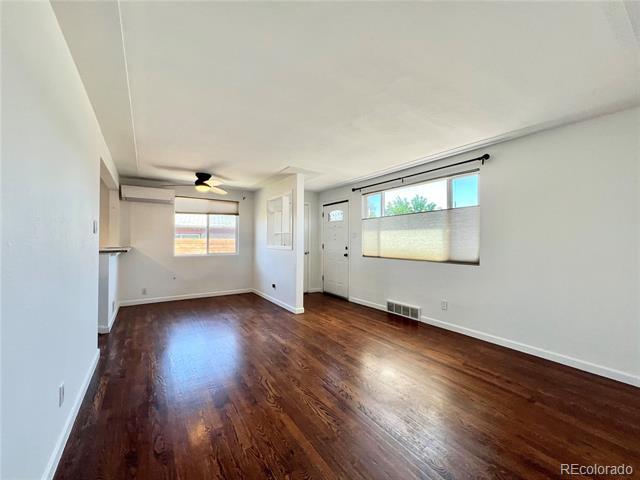Building Photo - 3287 Olive St