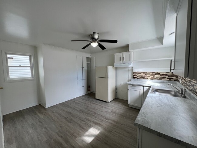 Building Photo - Dravosburg 2 Bedroom Single Family Home