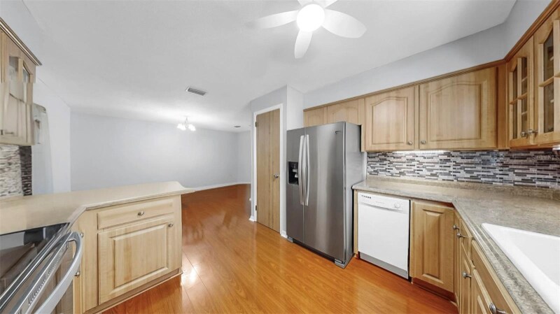 Building Photo - 38919 3rd Ave