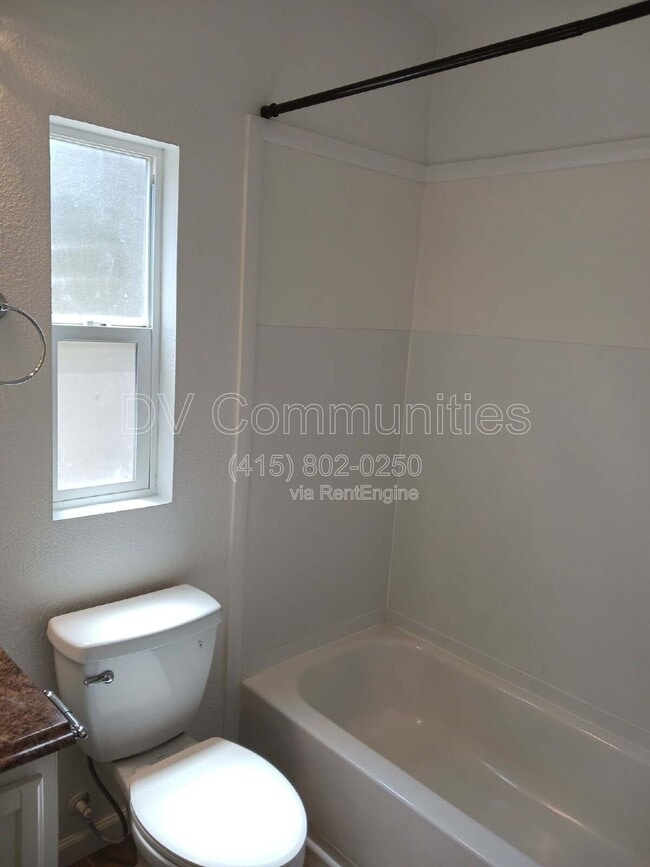 Building Photo - 52145 Dustan Rd
