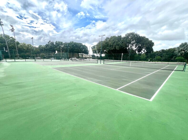 Building Photo - 7618 Pissarro Dr