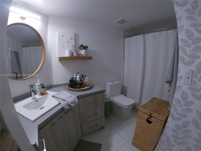 Building Photo - 620 SW 111th Ave