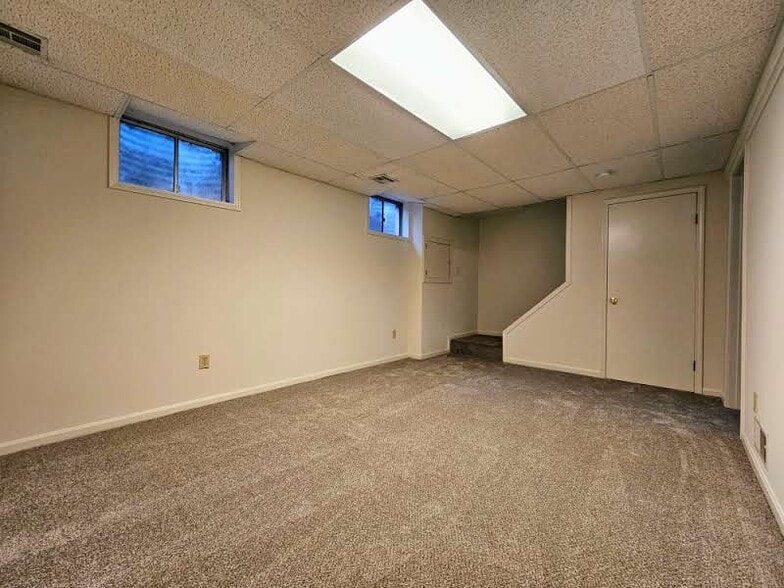Building Photo - 256 Morgan Dr