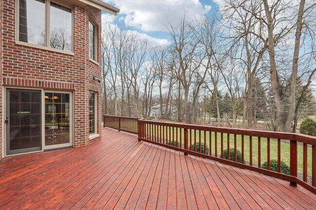 Building Photo - 18350 San Lucas Ct