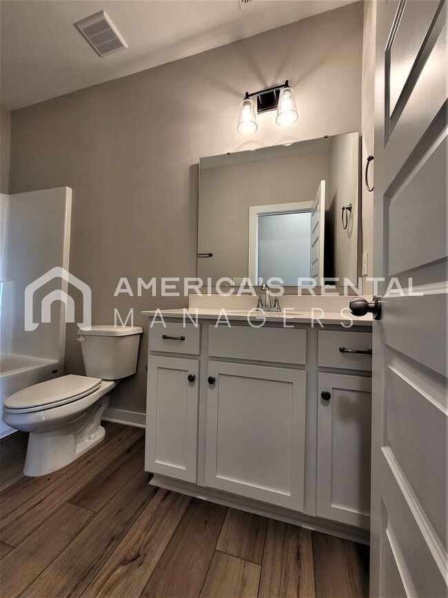 Building Photo - Home for Rent in New Market, AL!!! Available to View Now!