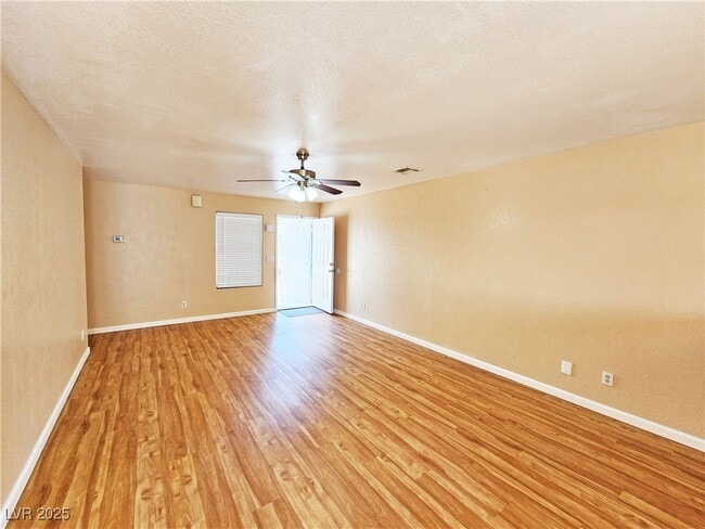 Building Photo - 1700 Sycamore Ave