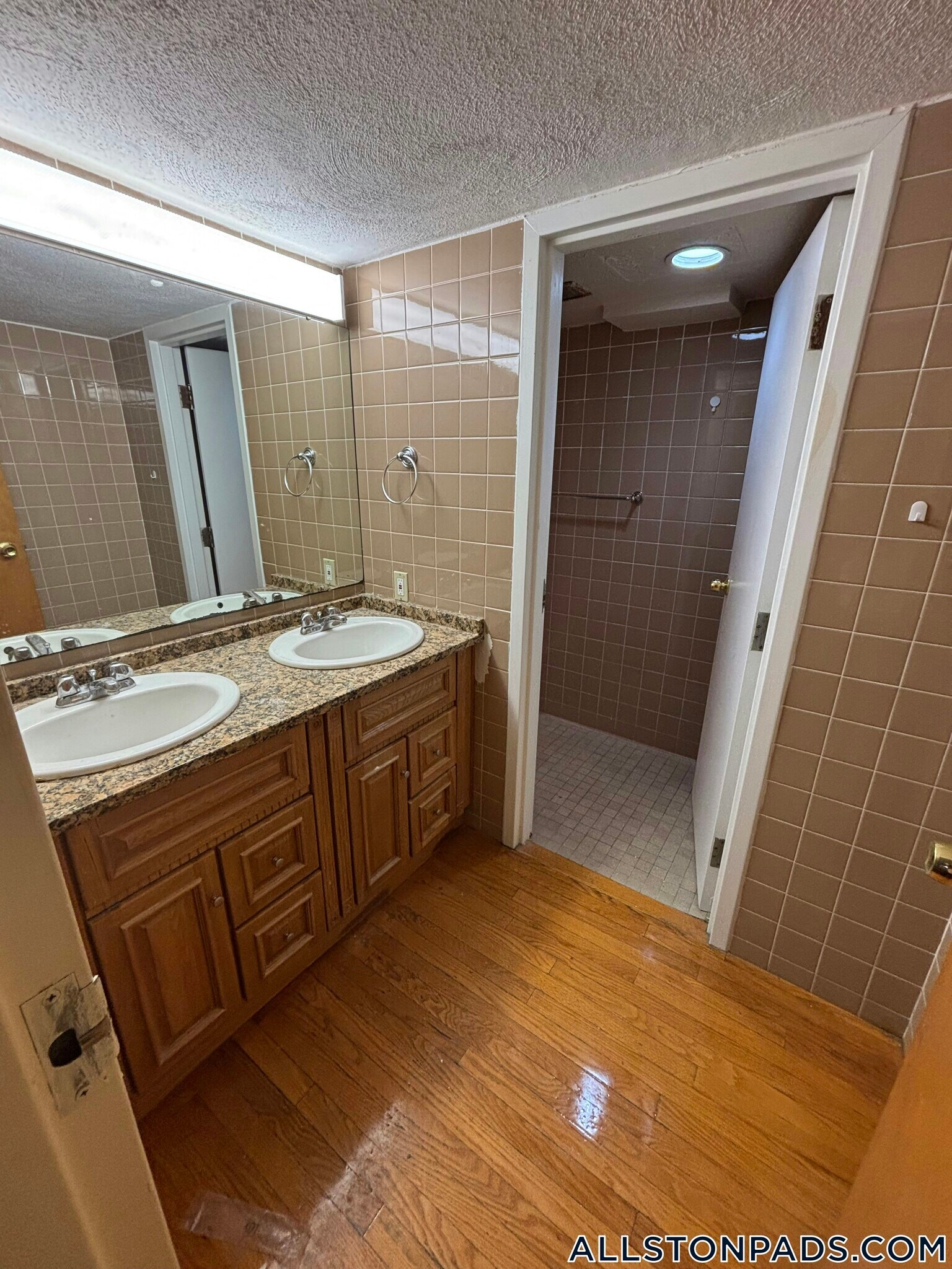 Building Photo - 1110 Commonwealth Ave