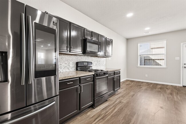 Building Photo - 5739 Manning Crk Trl