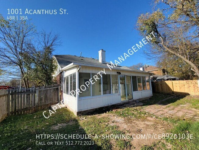 Building Photo - 1001 Acanthus St