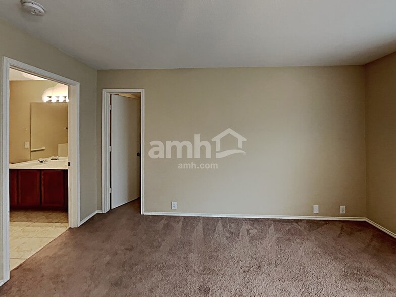 Building Photo - 2502 Quail Ridge Rd