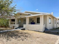 Building Photo - 3625 Mountain Ave