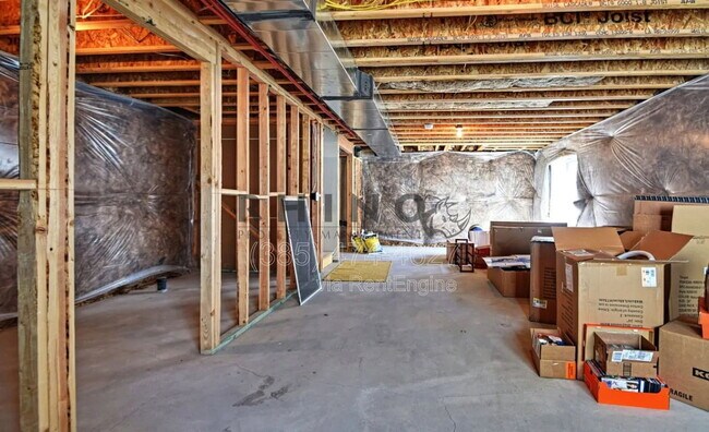 Building Photo - 7478 N Hutch Ln